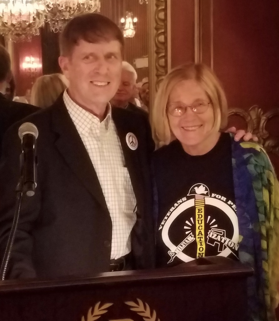 ../../../../../Pictures/Photos%20Library.photoslibrary/resources/proxies/derivatives/0a/00/aef/Jlr8ek9ASJKBfhZ9qcUXww_thumb_aef.j